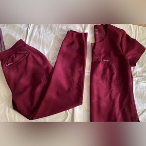 Jaanuu Scrub Set in Wine XS-Small